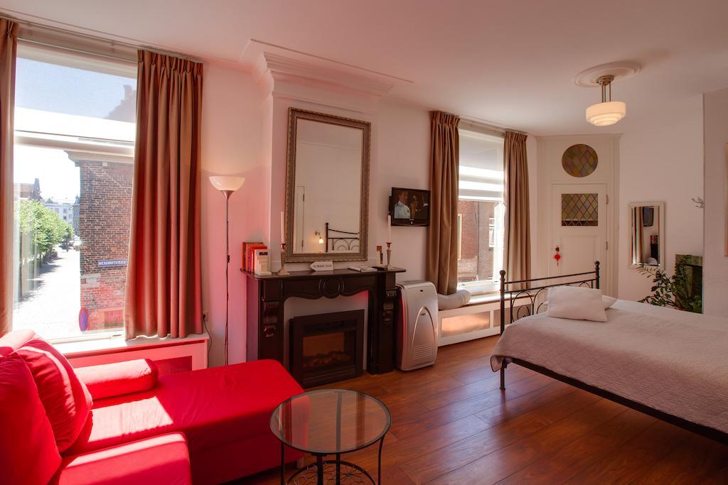 B&B Bed En Beschuit Leiden Exteriör bild