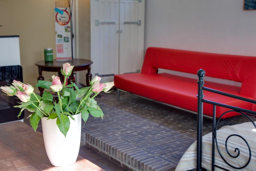 B&B Bed En Beschuit Leiden Rum bild