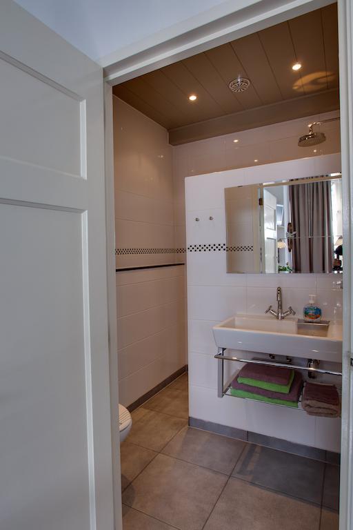 B&B Bed En Beschuit Leiden Rum bild